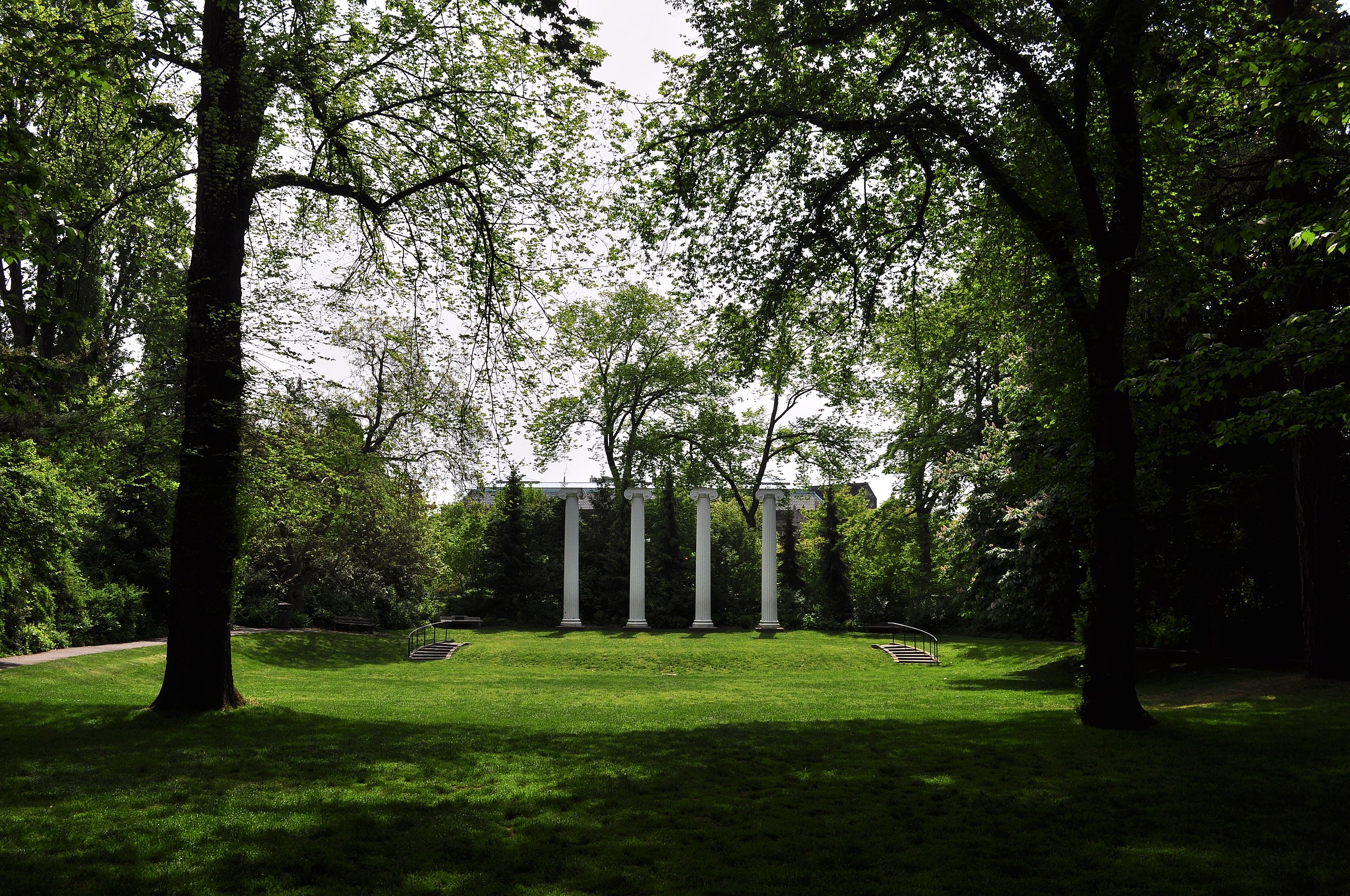 pillar